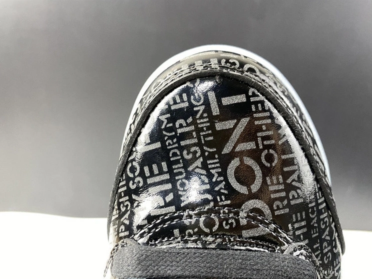 Doernbecher 633068-010 5 - Retro Jordan 0303